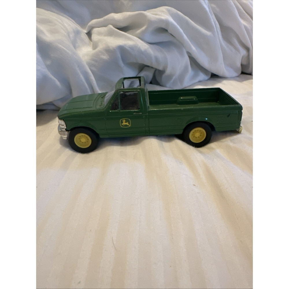 1990's Metal (Working Tailgate) Ertl John Deere Dealership Truck Vintage Green‎